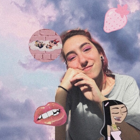 Meet Olivia! Living life for zero waste 💚♻️ - Picture 1 of 6